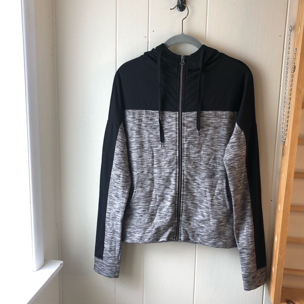 LIVELOVEDREAM Casual Train Lounge Black Grey Zip Up Hoodie Women’s size Medium